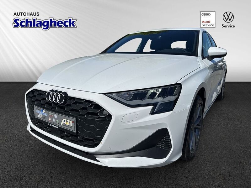 Weiß Neu 2025 Audi A3 Sportback Ambiente Limousine | 34.980 € (Fairer Preis) - Bild 1/4