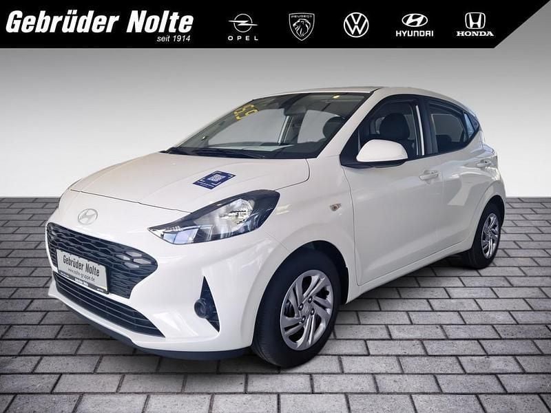 Weiss / Neu 2025 Hyundai i10 Select Kleinwagen | 15.790 € (Guter Preis) - Bild 1/4
