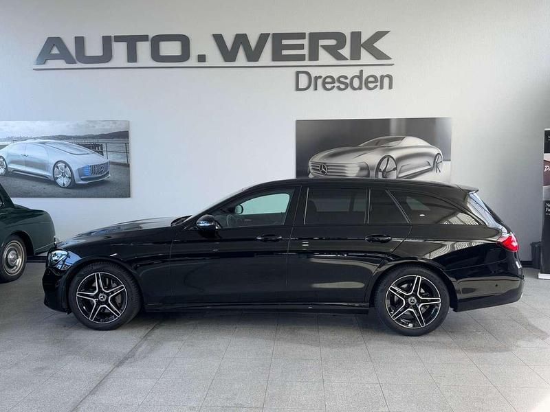 Gebraucht Mercedes E200 Exclusive 160 PS (117 kW) 2023 Ung. schwarz  unilack Kombi