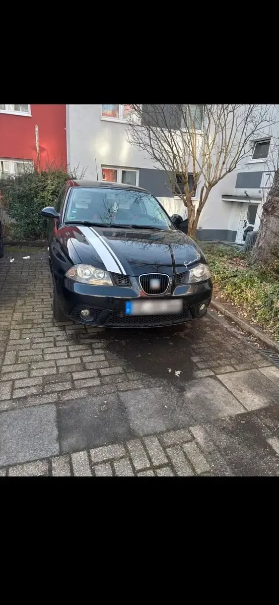 Używany Ford Focus 102 KM (75 kW) 2008 Czarny Hatchback