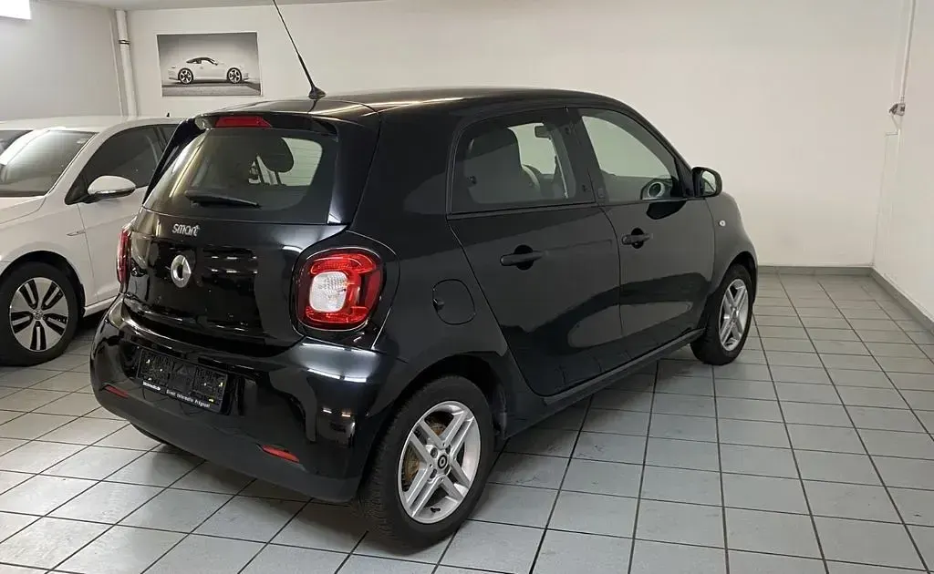 Gebraucht Smart ForFour Electric Drive 60 kW (82 PS) 2022 Schwarz Limousine