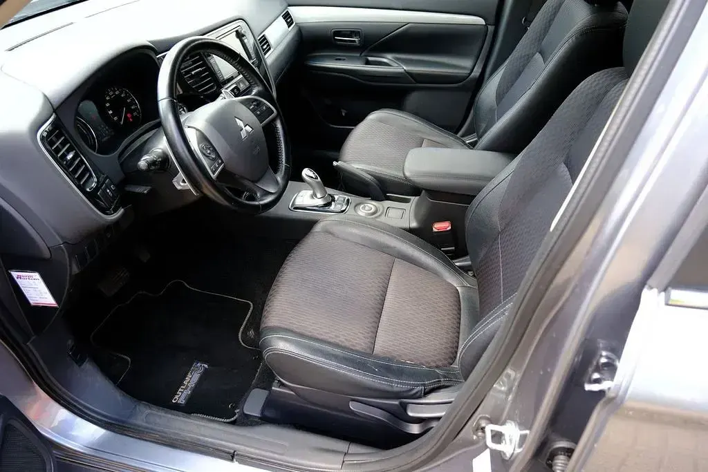 Gebraucht Mitsubishi Outlander P-HEV Edition 121 PS (88 kW) 2014 Grau SUV