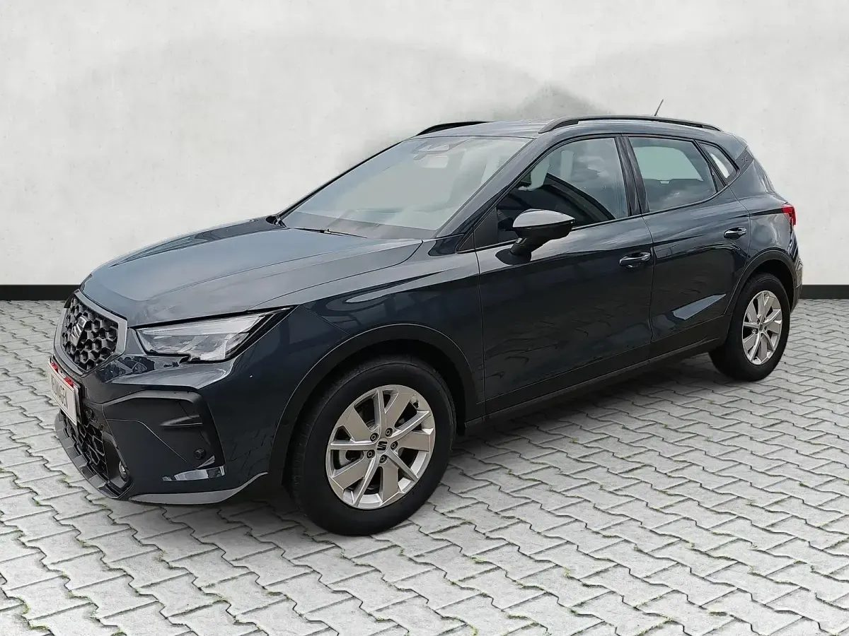Neu Seat Arona Style 95 PS (69 kW) 2026 Blau SUV