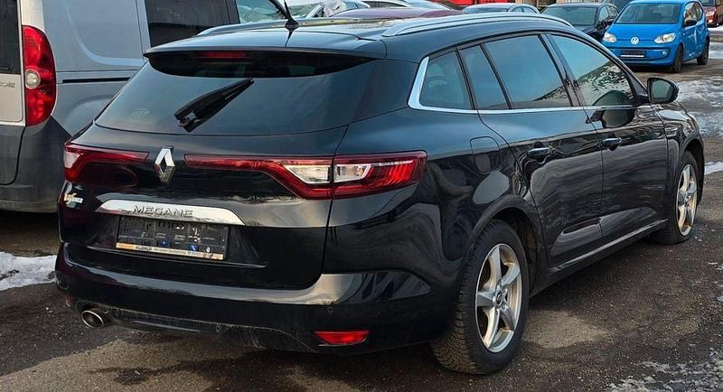 Gebraucht Renault Mégane IV 132 PS (97 kW) 2017 Schwarz Limousine