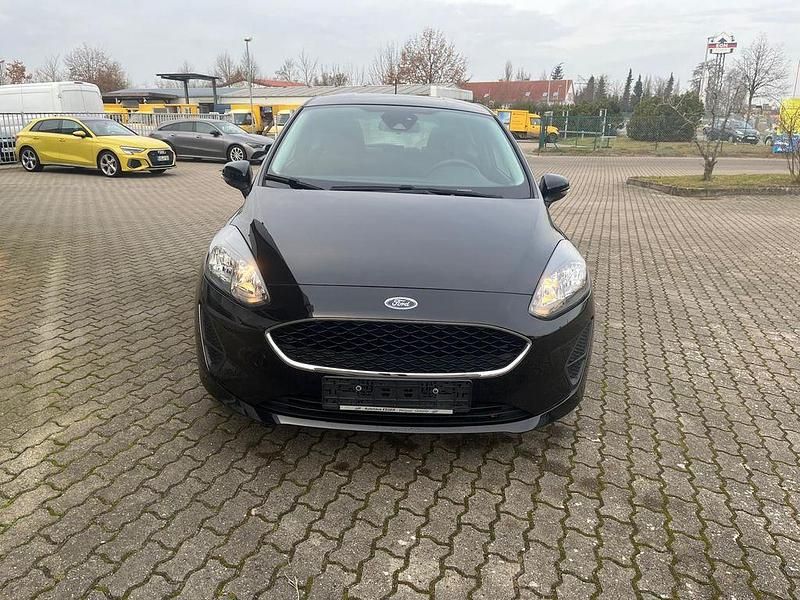 Gebraucht Ford Fiesta Trend 75 PS (55 kW) 2021 Schwarz Kleinwagen