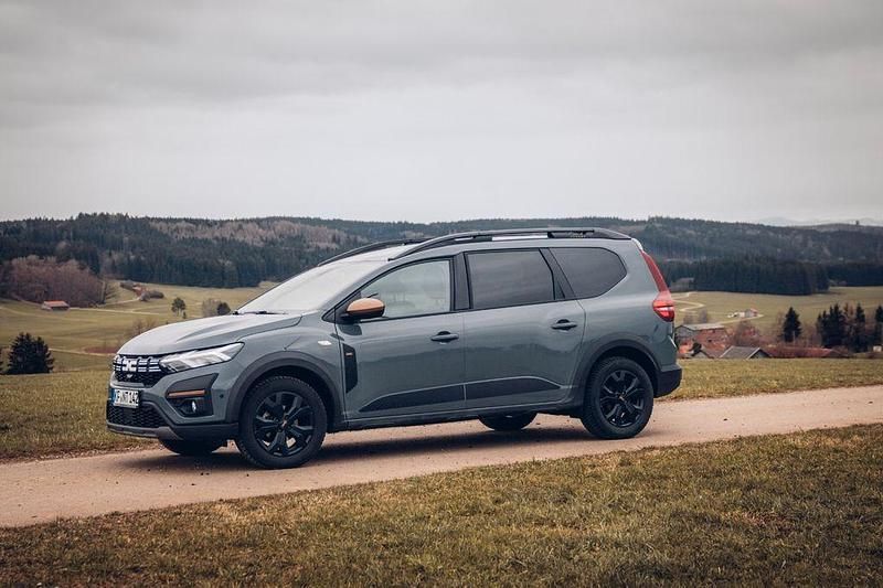 Gebraucht Dacia Jogger Extreme 110 PS (80 kW) 2023 Grau Van / Kleinbus