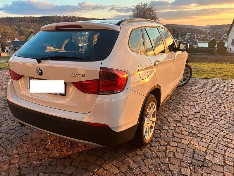 Gebraucht BMW X1 143 PS (105 kW) 2010 Weiß SUV