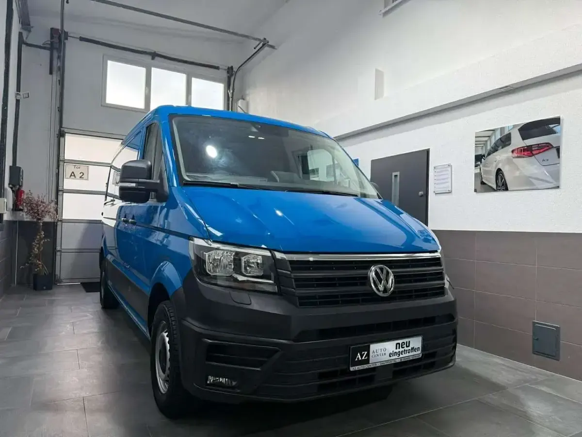 Gebraucht VW Crafter 177 PS (130 kW) 2023 Blau Van