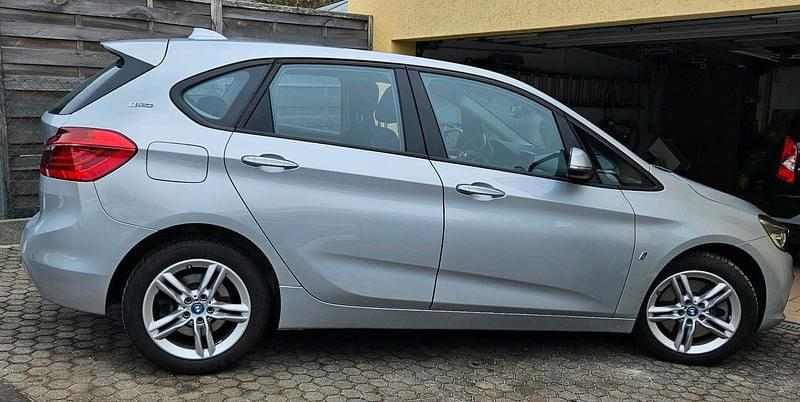 Gebraucht BMW 225 iPerformance 225 PS (165 kW) 2017 Silber Van / Kleinbus