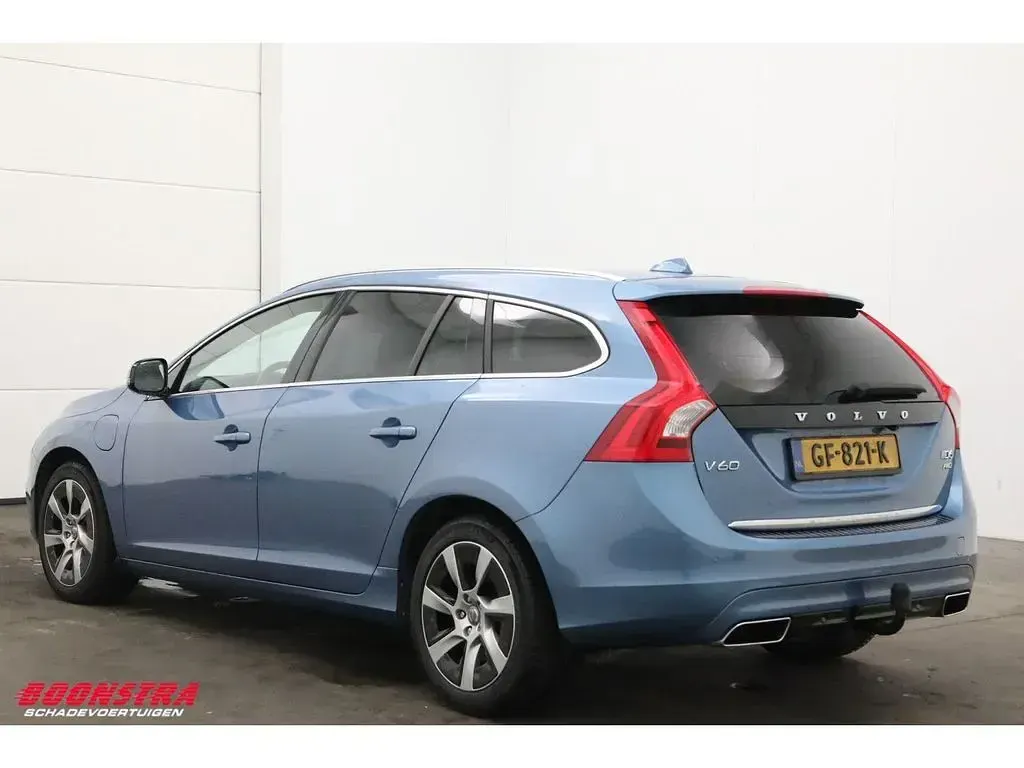 Gebraucht Volvo V60 Summum 280 PS (205 kW) 2014 Blau Kombi