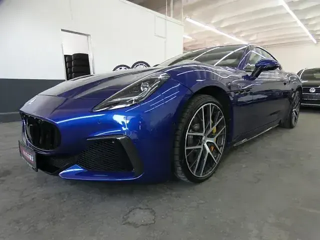 Gebraucht Maserati Granturismo 551 PS (405 kW) 2023 Andere Coupé