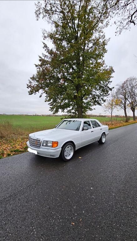 Weiß Gebraucht 1987 Mercedes S260 Limousine | 19.500 € - Bild 1/3