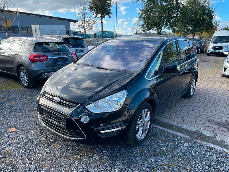 Schwarz Gebraucht 2011 Ford S-MAX Titanium Van / Kleinbus | 3.700 € (Superpreis) - Bild 1/4