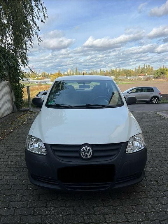 Weiß Gebraucht 2010 VW Fox Kleinwagen | 1.500 € (Fairer Preis) - Bild 1/4