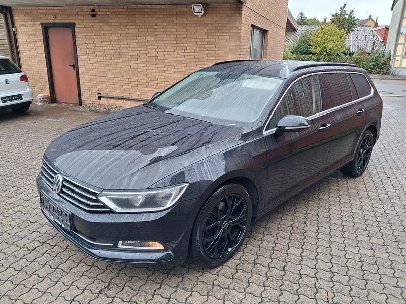Schwarz Gebraucht 2015 VW Passat Comfortline Kombi | 8.600 € (Superpreis) - Bild 1/4
