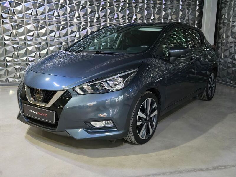 Grau Gebraucht 2017 Nissan Micra Tekna Kleinwagen | 10.490 € (Fairer Preis) - Bild 1/4