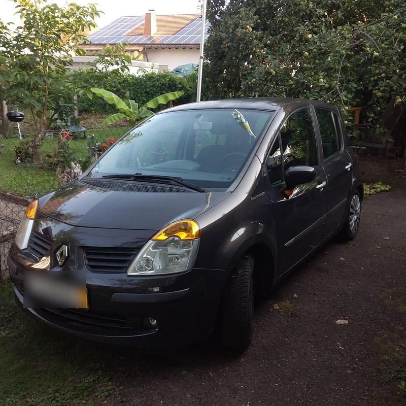 Braun Gebraucht 2005 Renault Modus Van / Kleinbus | 2.400 € (Fairer Preis) - Bild 1/4