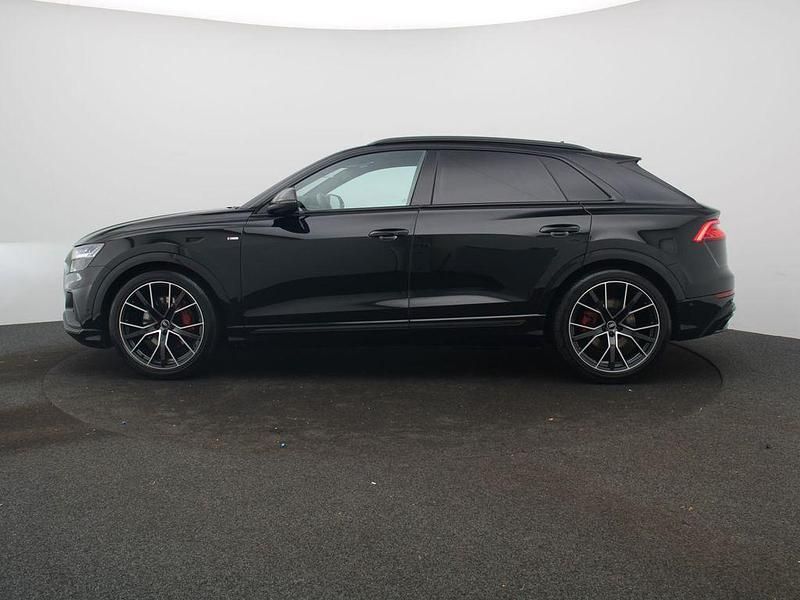 Gebraucht Audi Q8 Competition 340 PS (250 kW) 2023 Mythosschwarz metallic SUV