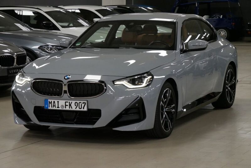 Grau Gebraucht 2023 BMW 218 M Sport Coupé | 33.990 € (Etwas zu teuer) - Bild 1/4