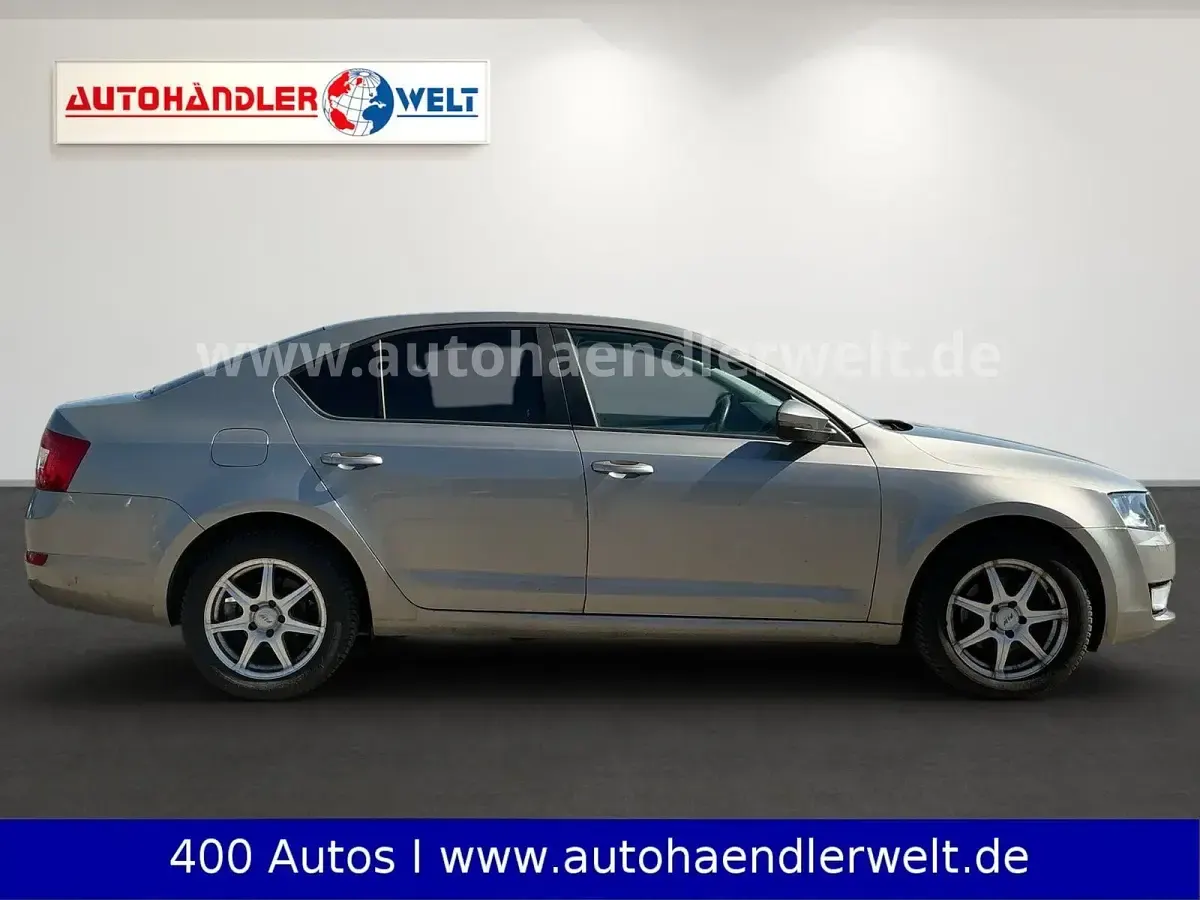 Gebraucht Skoda Octavia 140 PS (102 kW) 2013 Beige Limousine