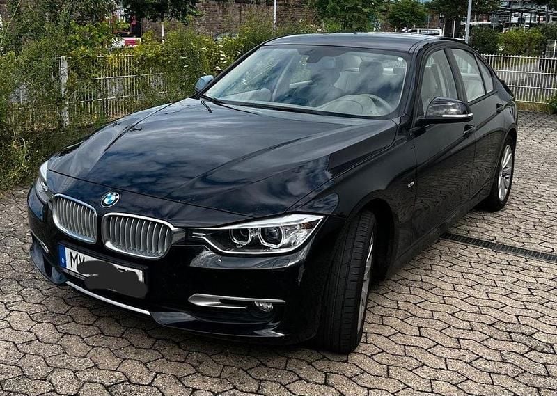 Schwarz Gebraucht 2012 BMW 320 Gran Turismo Sport Line Limousine | 11.400 € (Superpreis) - Bild 1/4