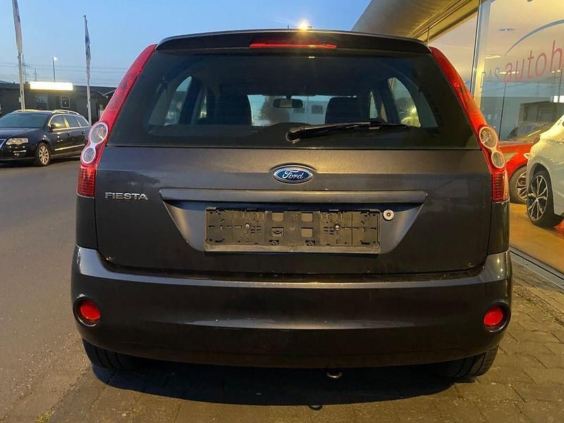 Gebraucht Ford Fiesta 75 PS (55 kW) 2009 Grau Kleinwagen