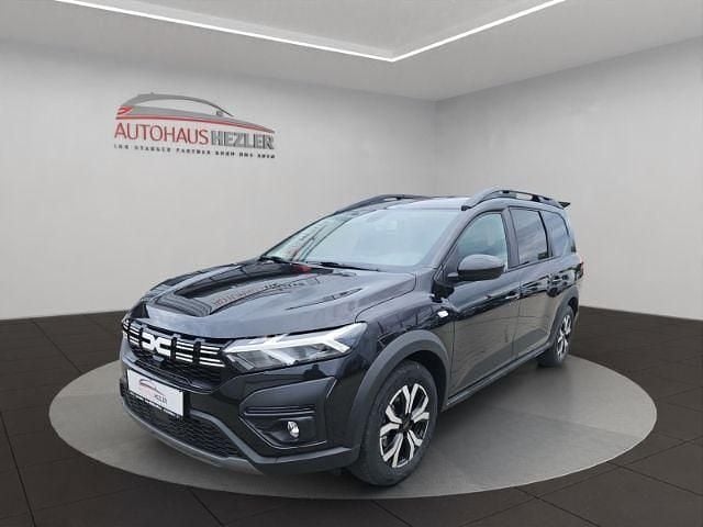 Schwarz Neu 2024 Dacia Jogger Expression Limousine | 24.490 € (Superpreis) - Bild 1/4