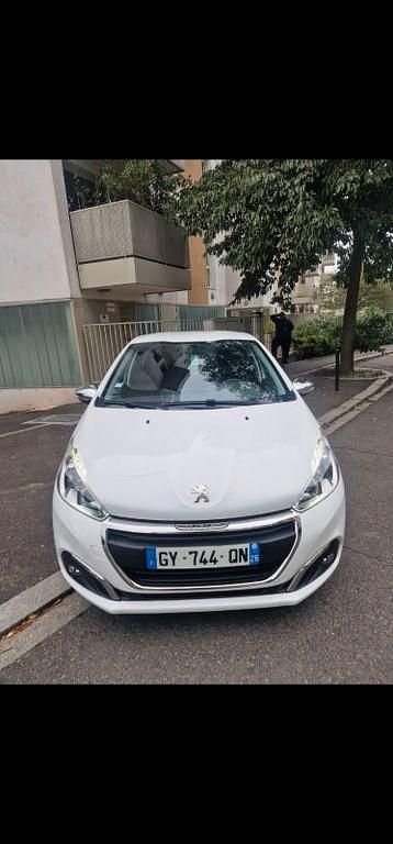 Schwarz Gebraucht 2016 Peugeot 208 Active Kleinwagen | 4.900 € (Superpreis) - Bild 1/4