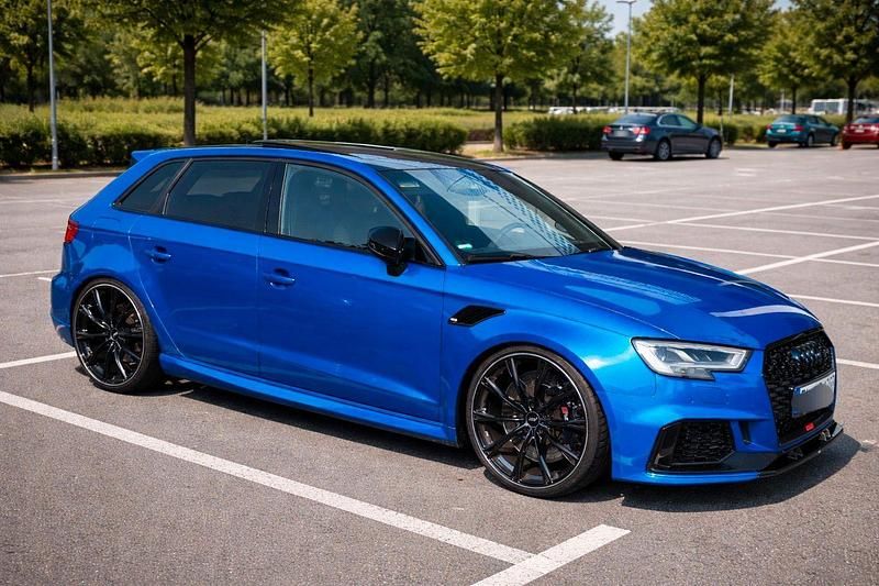 Gebraucht Audi RS3 Sport 470 PS (345 kW) 2019 Blau Limousine
