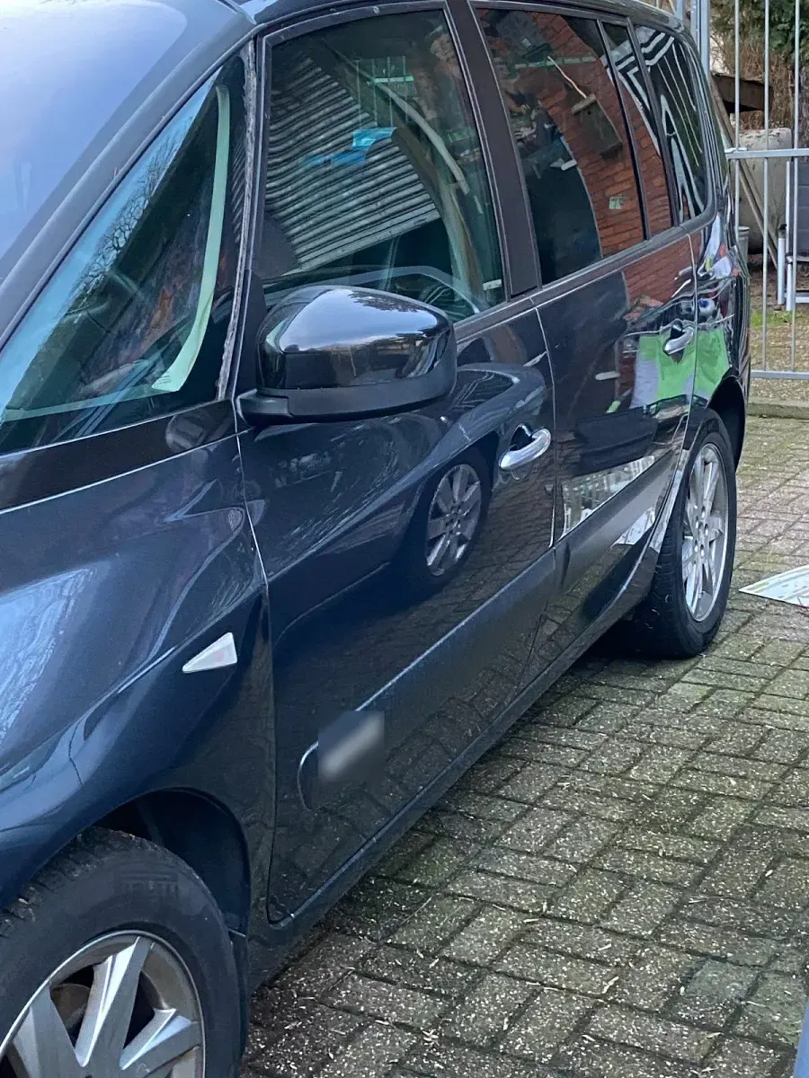 Gebraucht Renault Espace 150 PS (110 kW) 2011 Schwarz Van / Kleinbus