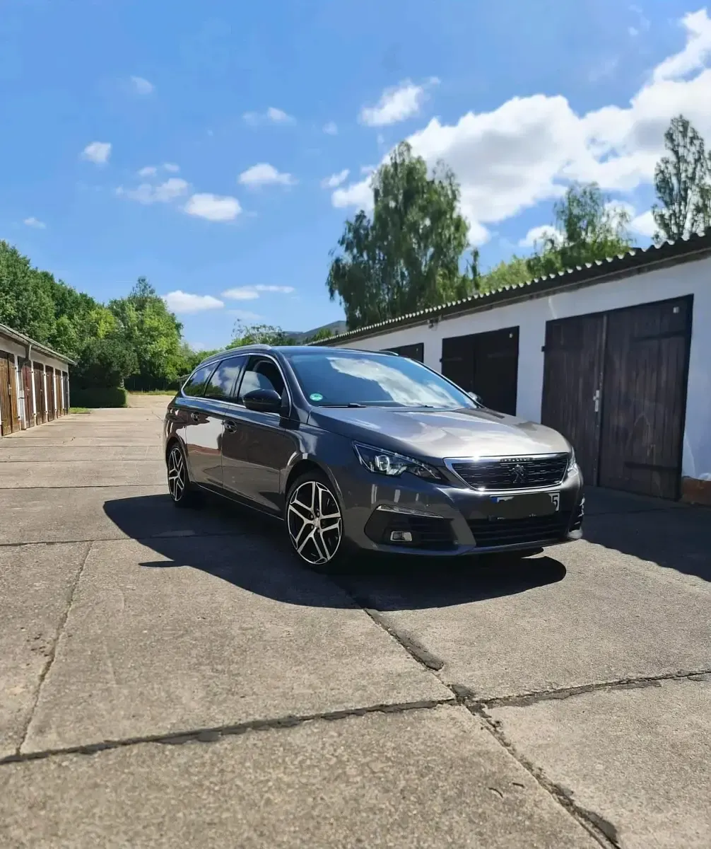 Gebraucht Peugeot 308 150 PS (110 kW) 2017 Grau Kombi