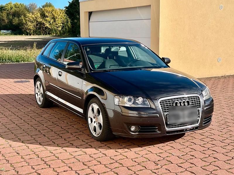 Braun Gebraucht 2007 Audi A3 Kleinwagen | 3.700 € - Bild 1/4
