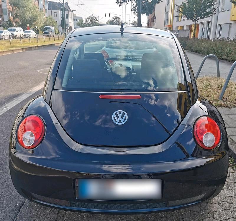 Gebraucht VW New Beetle 105 PS (77 kW) 2009 Schwarz Kleinwagen