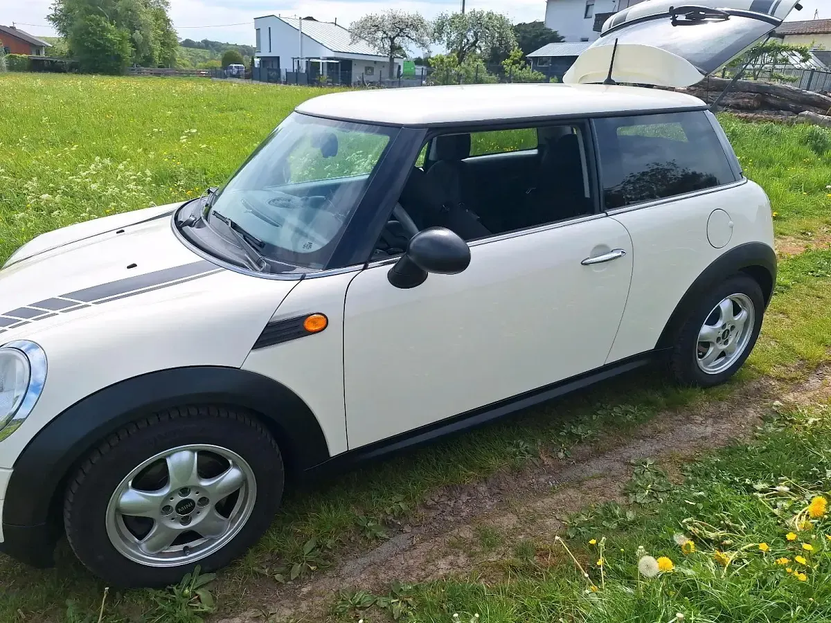 Usata Mini ONE 75 CV (55 kW) 2009 Utilitaria