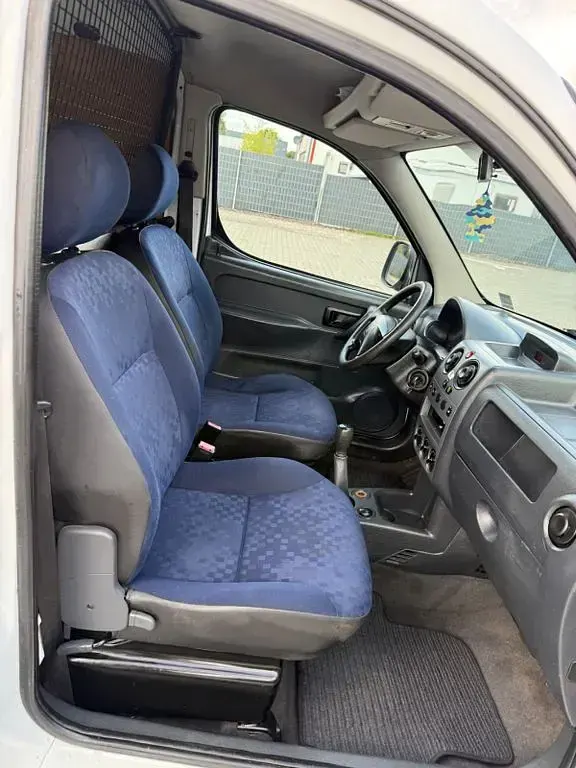 Gebraucht Peugeot Partner 75 PS (55 kW) 2008 Weiß Van / Kleinbus