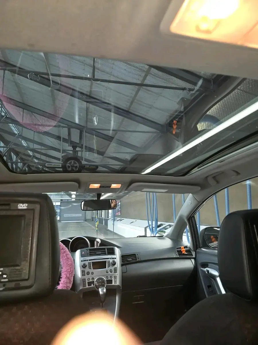 Gebraucht Toyota Verso 147 PS (108 kW) 2011 Grau Van / Kleinbus