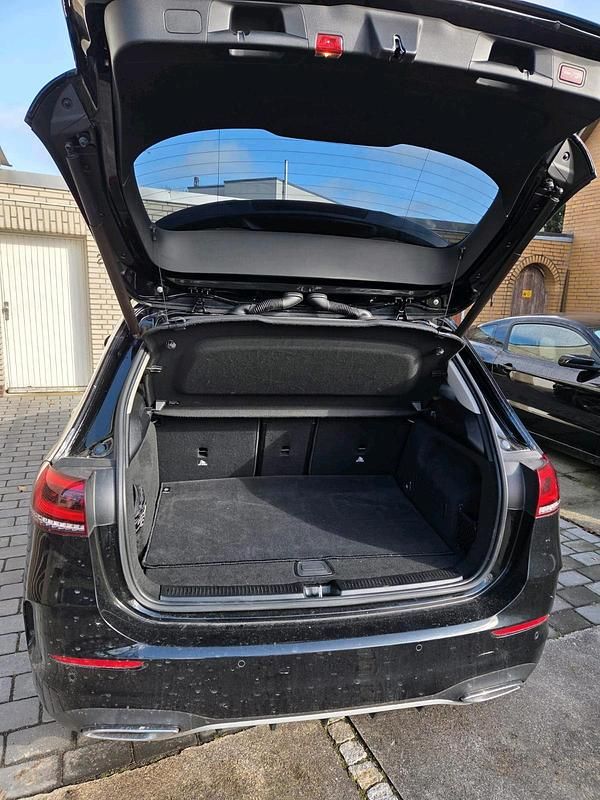 Gebraucht Mercedes B250 AMG line 224 PS (164 kW) 2019 Schwarz Kleinwagen