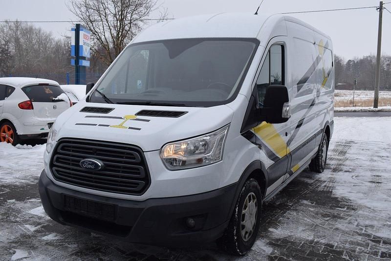 Gebraucht Ford Transit 130 PS (95 kW) 2017 Weiß Van / Kleinbus