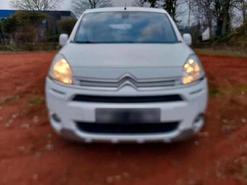 Gebraucht Citroën Berlingo 92 PS (67 kW) 2014 Weiß Van / Kleinbus