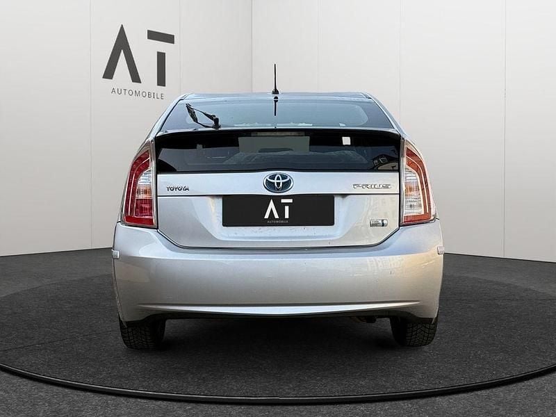 Gebraucht Toyota Prius Basis 99 PS (72 kW) 2012 Silber Limousine