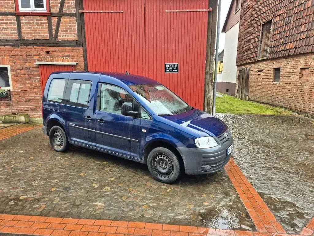 Gebraucht VW Caddy Team 109 PS (80 kW) 2010 Blau Van / Kleinbus
