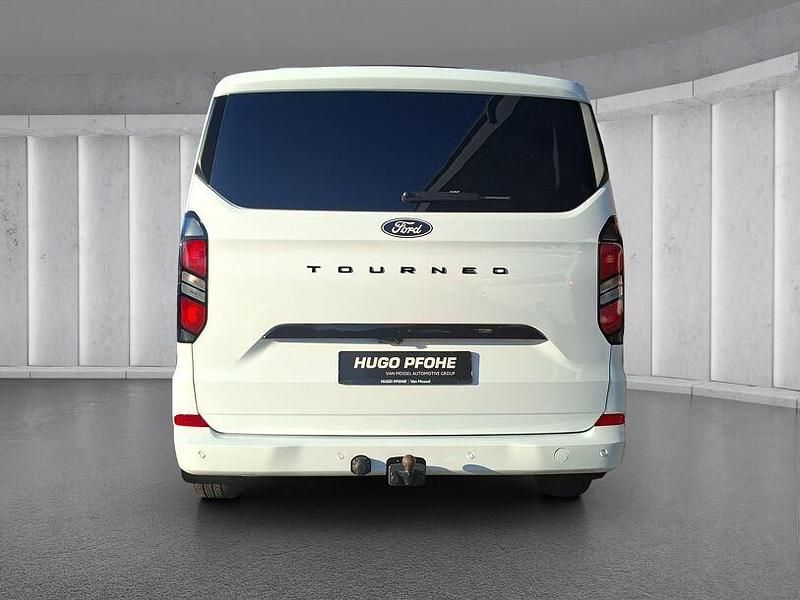 Gebraucht Ford Tourneo Custom Titanium 136 PS (100 kW) 2024 Weiss Van