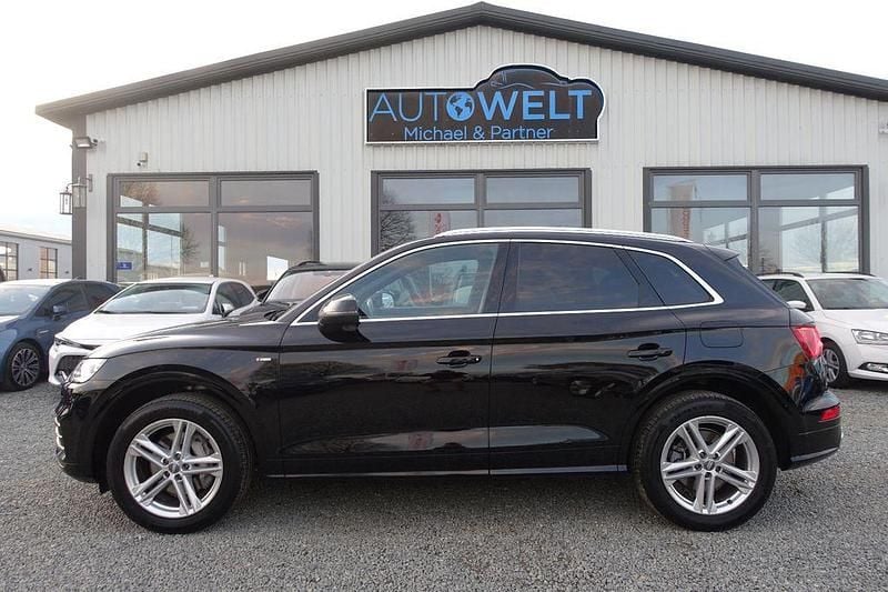 Gebraucht Audi Q5 S-Line 252 PS (185 kW) 2020 Brillantschwarz SUV