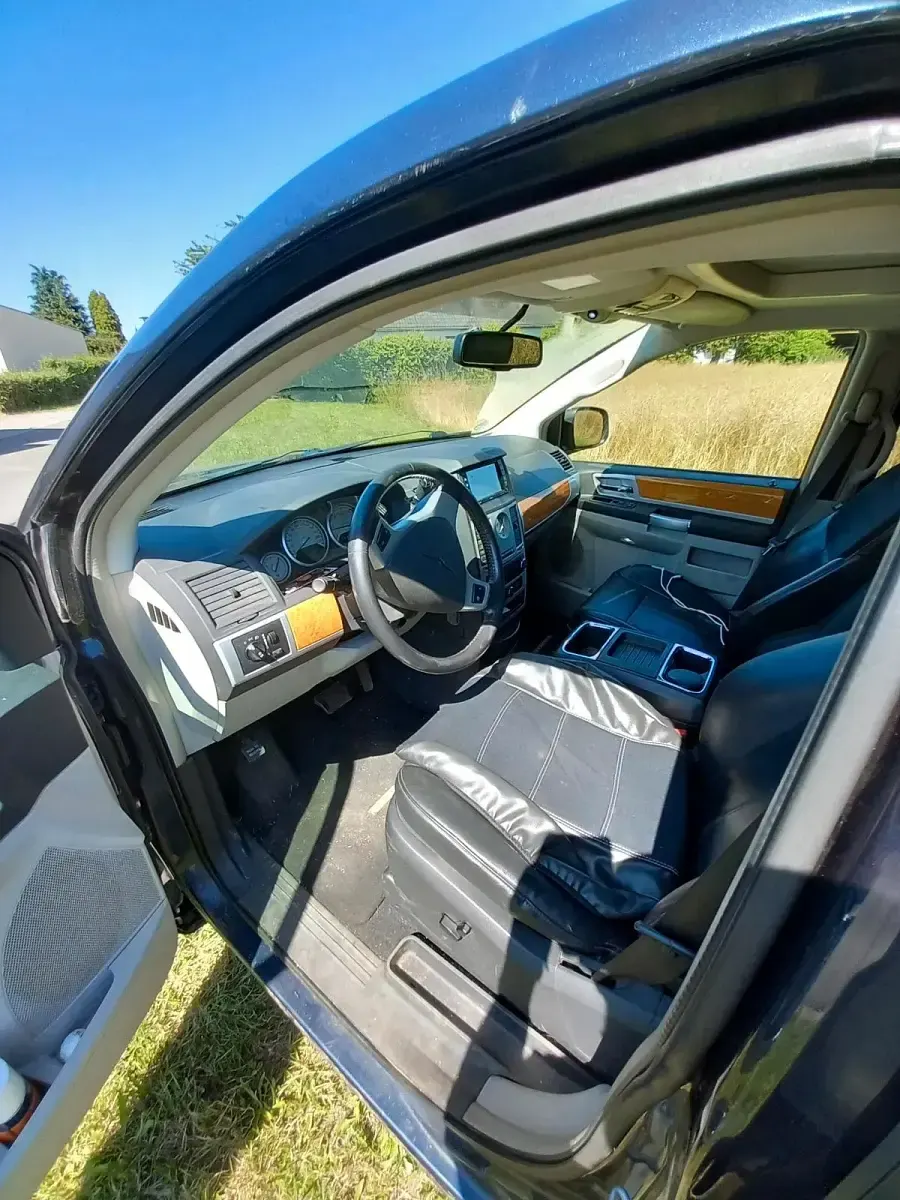 Gebraucht Chrysler Grand Voyager 163 PS (119 kW) 2008 Blau Van / Kleinbus