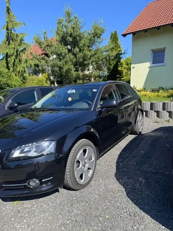 Gebraucht Audi A3 Ambiente 160 PS (117 kW) 2012 Schwarz Kleinwagen