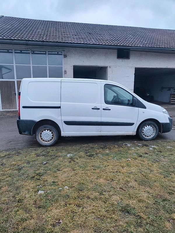 Gebraucht Citroën Jumpy 90 PS (66 kW) 2013 Weiß Van / Kleinbus