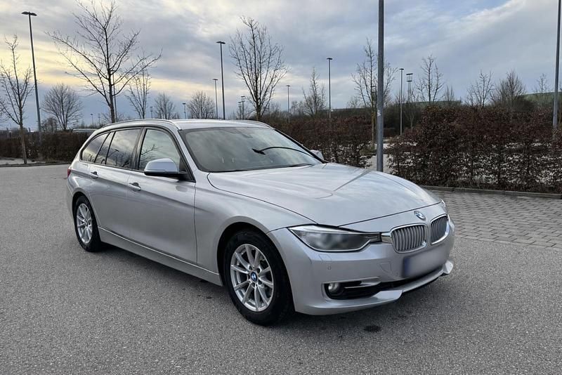 Gebraucht BMW 320 Comfort Edition 184 PS (135 kW) 2014 Grau Kombi