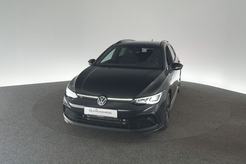 Schwarz Gebraucht 2024 VW Golf VIII R-line Kombi | 26.810 € (Guter Preis) - Bild 1/4