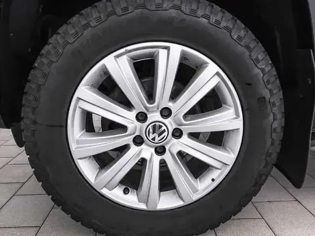 Gebraucht VW Amarok Highline 180 PS (132 kW) 2014 Deep black perleffekt Pickup