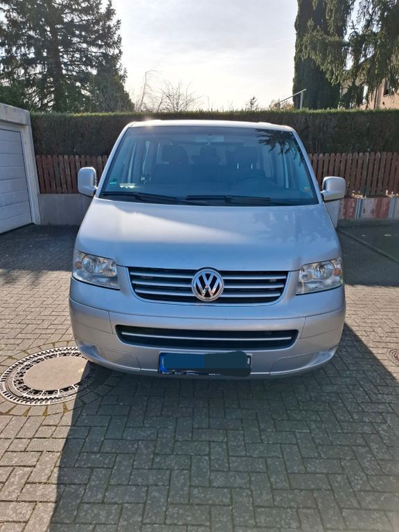 Silber Gebraucht 2005 VW T5 Comfortline Van | 10.500 € (Teuer) - Bild 1/4